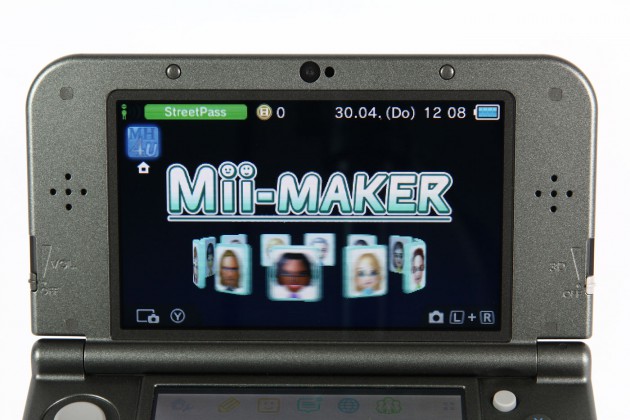 Der größere Nintendo 3DS XL zeigt im 3D-Modus ein extrem pixeliges Bild.