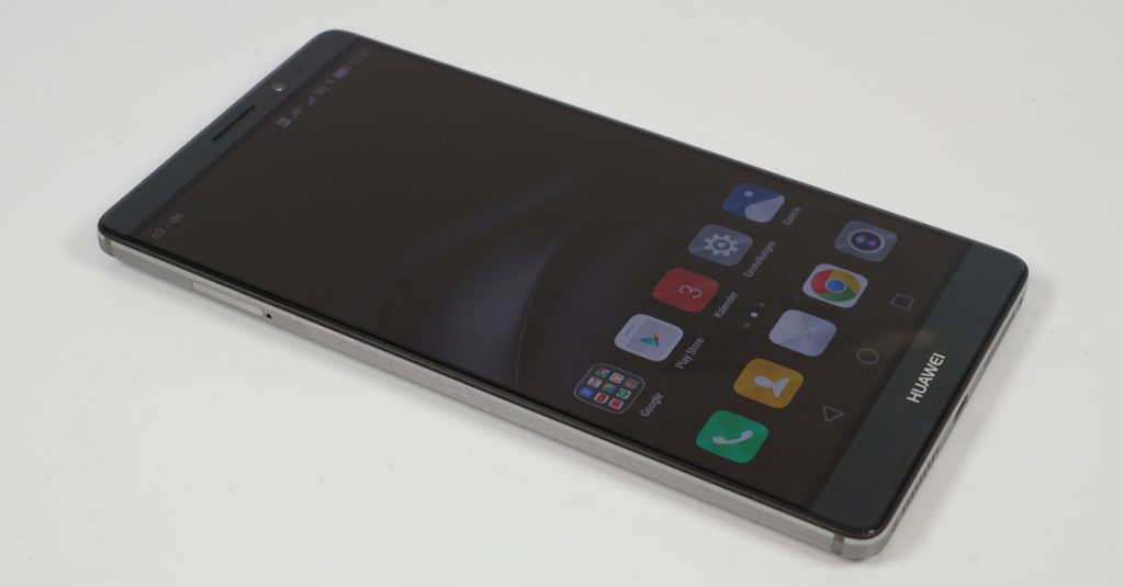 Test Huawei Mate 8: High-End-Androide mit langem Atem