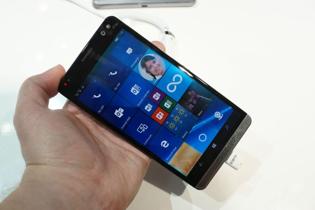 HP stellt Elite x3 Smartphone mit Windows 10 vor