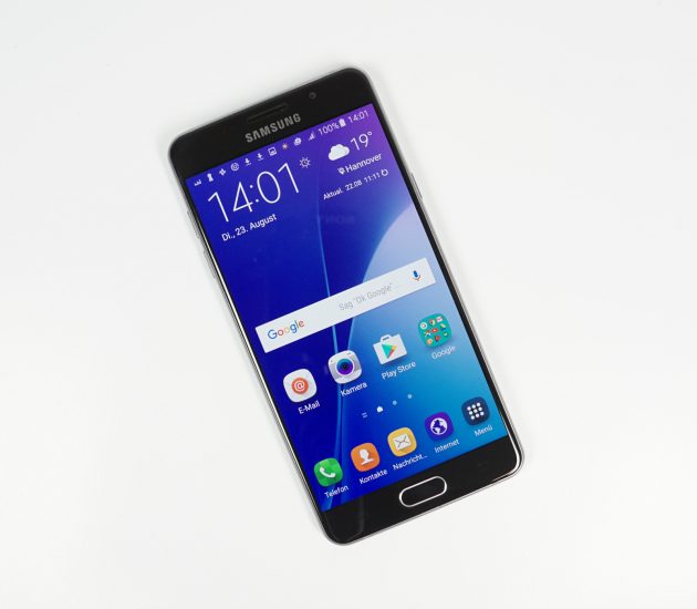 Samsung Galaxy A5 2016 schraeg Display ein