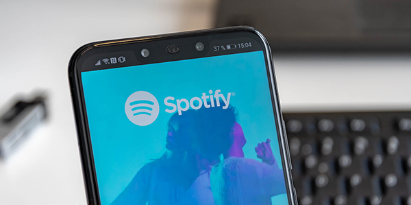 Streamingdienste: Spotify & Netflix bald teurer?