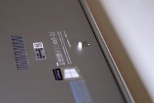 ASUS VivoBook S14 S433FL Unterseite Aufsteller