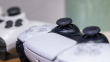 Sony PlayStation 5 Vergleich externe SSDs Controller Thumbsticks