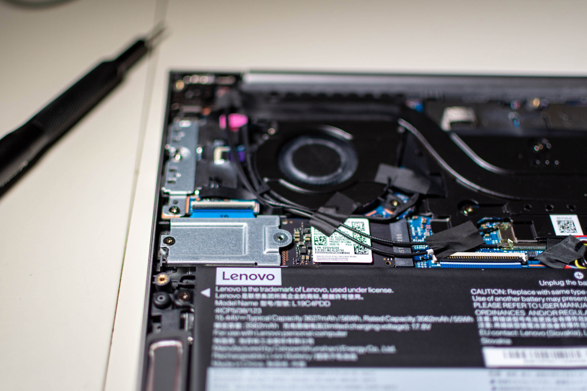 Lenovo ThinkBook 13s Gen 2 im Test: Gelunges Ultrabook SSD aufrüsten