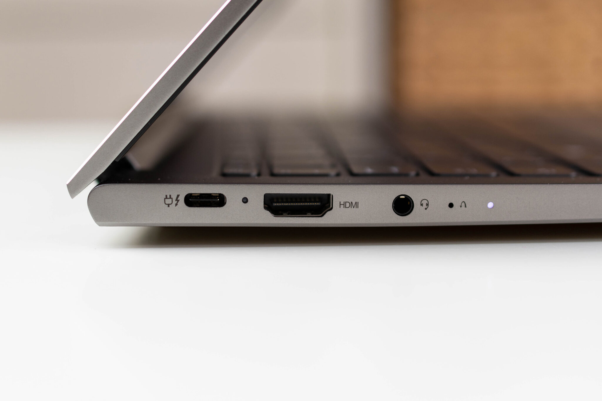 Lenovo ThinkBook 13s Gen 2 im Test: Gelunges Ultrabook mit vielseitigen Anschlüssen