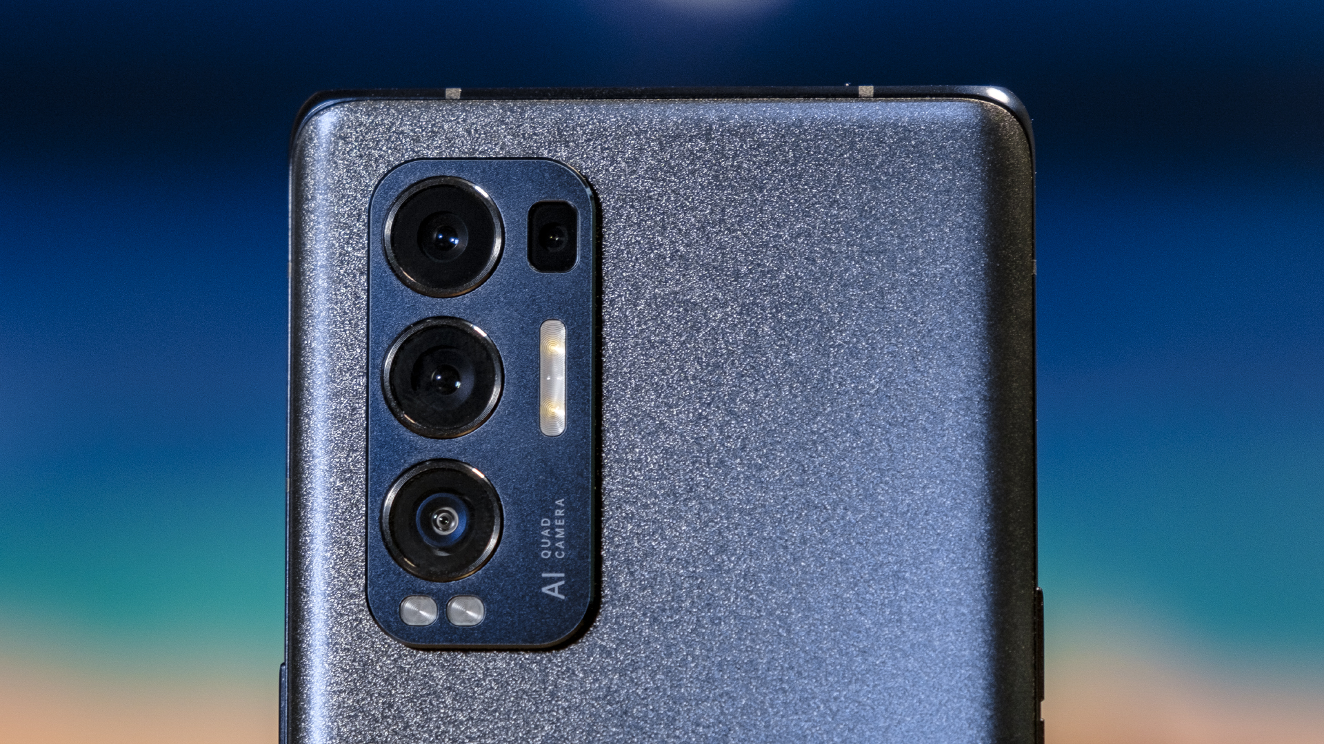 OPPO Find X3 Neo 5G Kamera Close Up