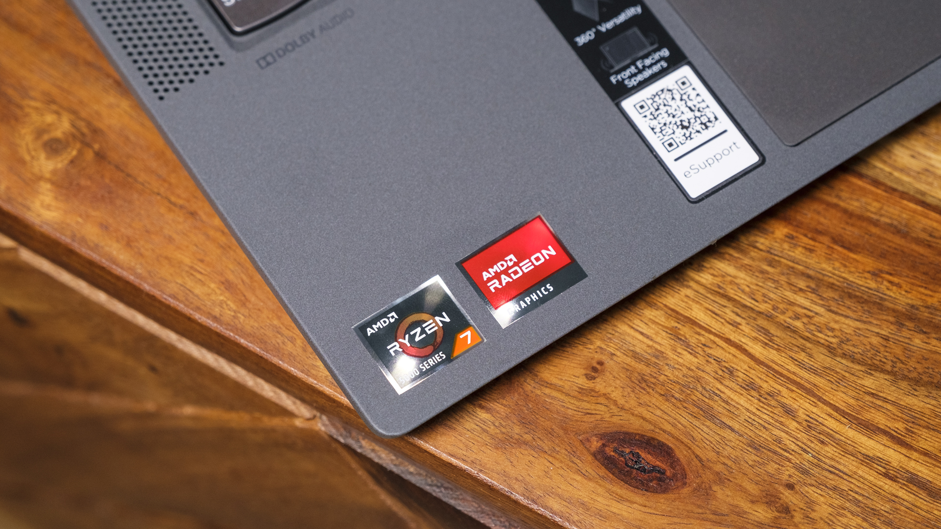Lenovo IdeaPad Flex 5 AMD Ryzen 5700U Logo AMD 2