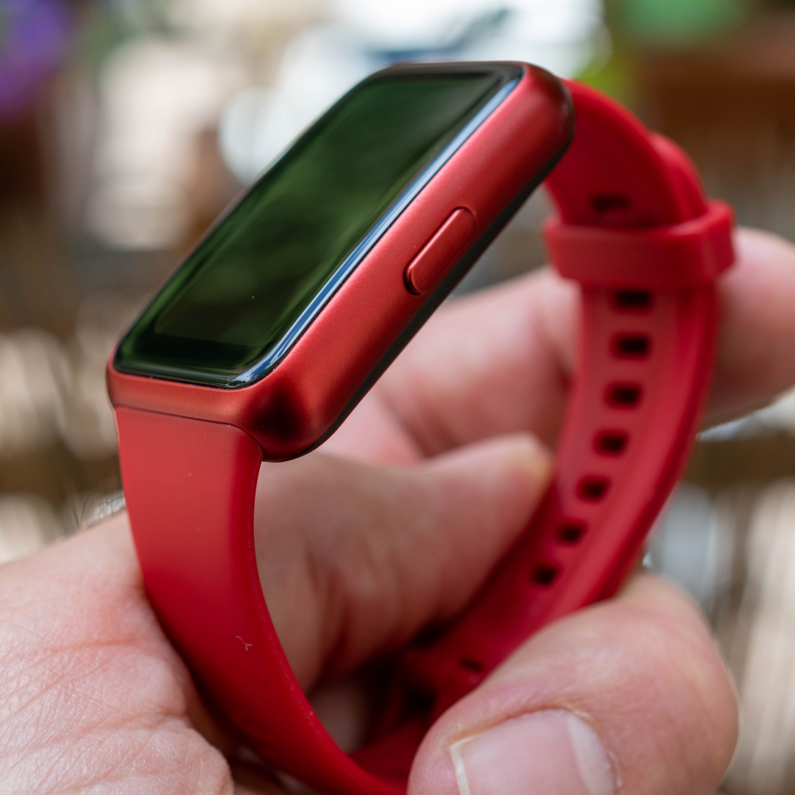 HUAWEI Band 7 Health and Fitness Tracker - red 