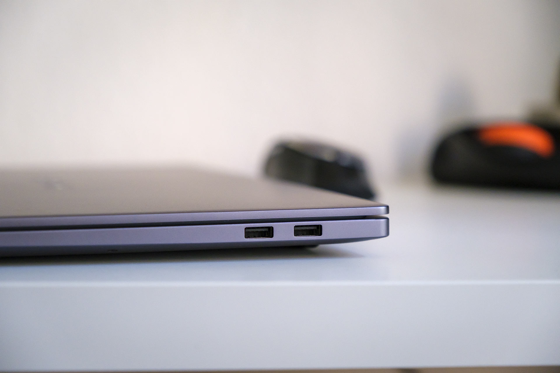 Huawei MateBook D16 2022 USB Typ A rechts