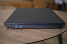Fujitsu LifeBook A3510 Intel Core i3 Ports rechts Laufwerksschacht
