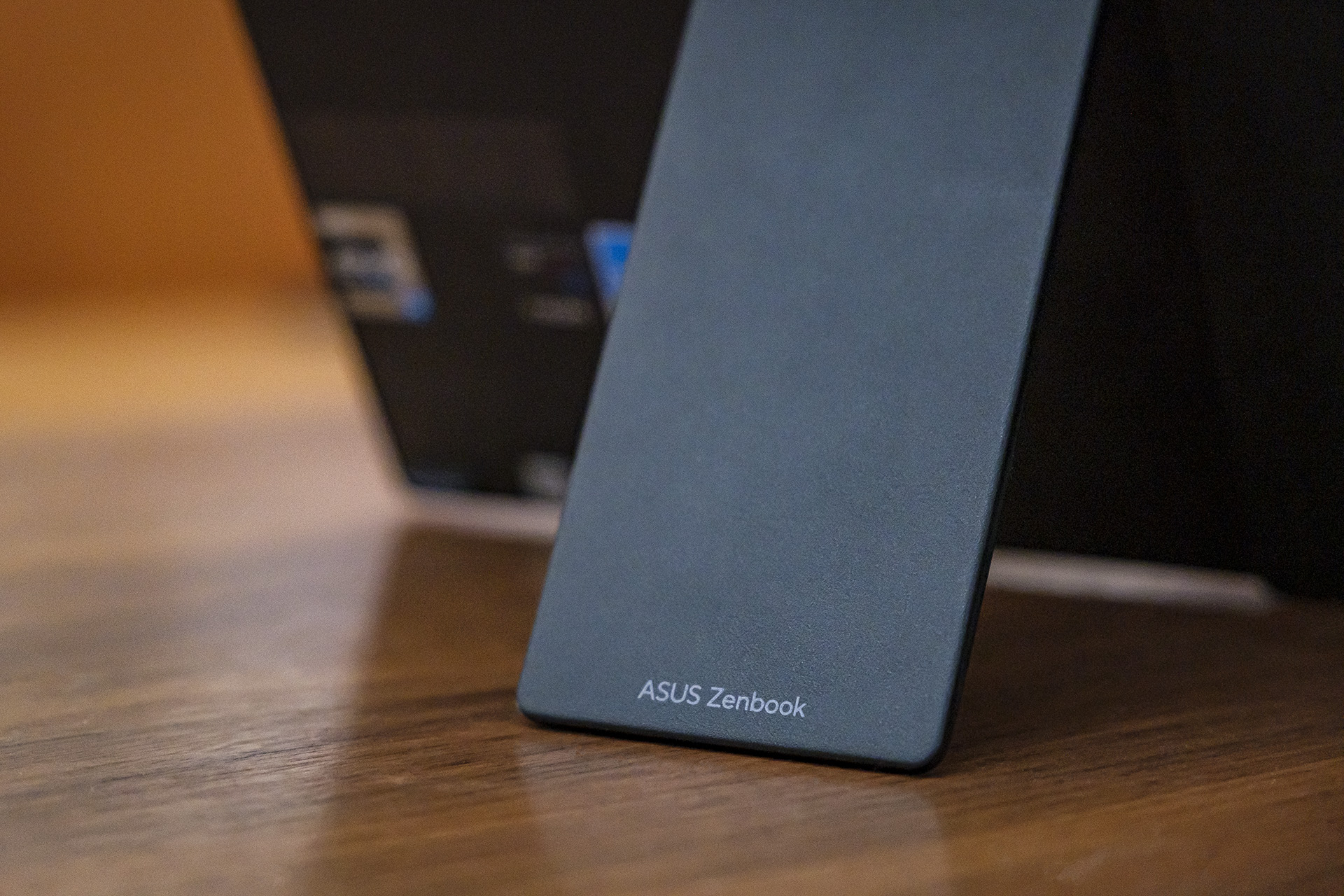 Asus Zenbook 17 Fold OLED stand