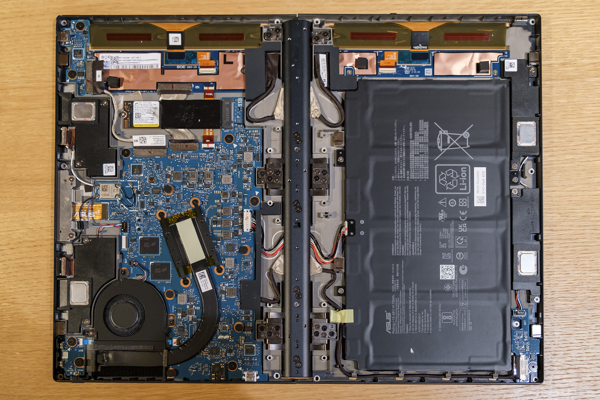 Asus Zenbook 17 Fold OLED Upgrade