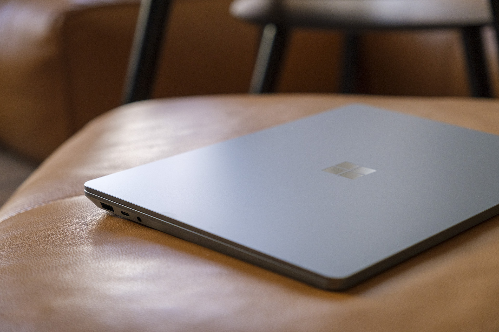 Microsoft Surface Laptop 5 ports left